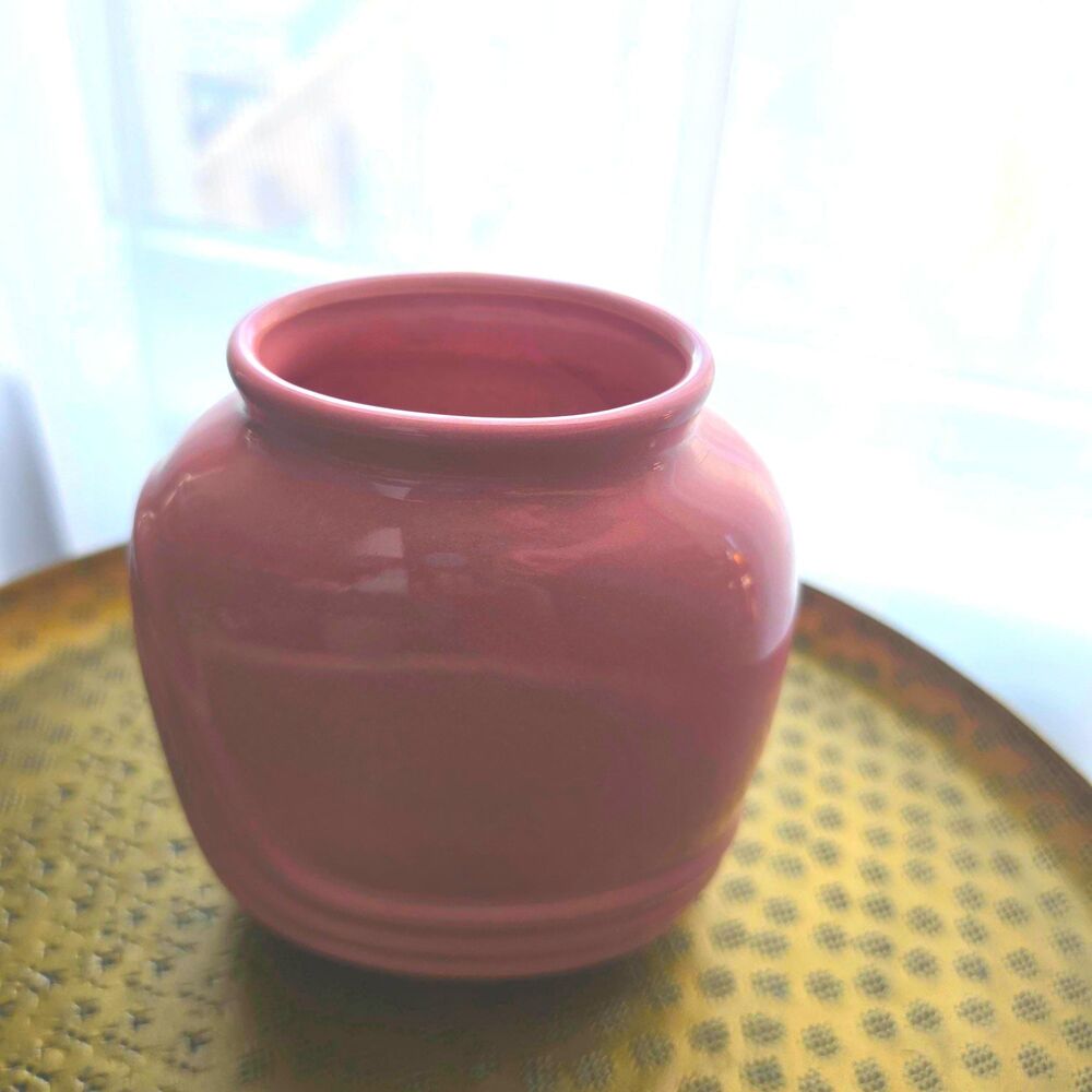 Vintage 1980s Glossy Pastel Pink Ribbed Bud Vase | Retro Desk & Vanity Organizer